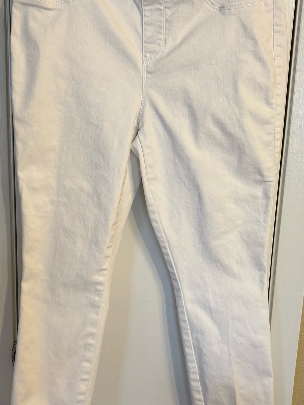 Slim Fit White Skinny Jeans for Women